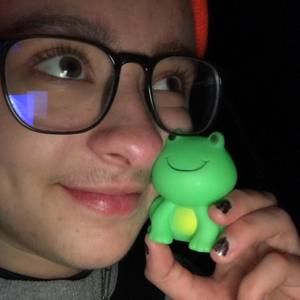 Meet your Posher, Grayson